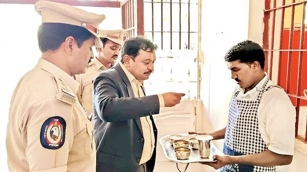 జిల్లా జైలు తనిఖీ 