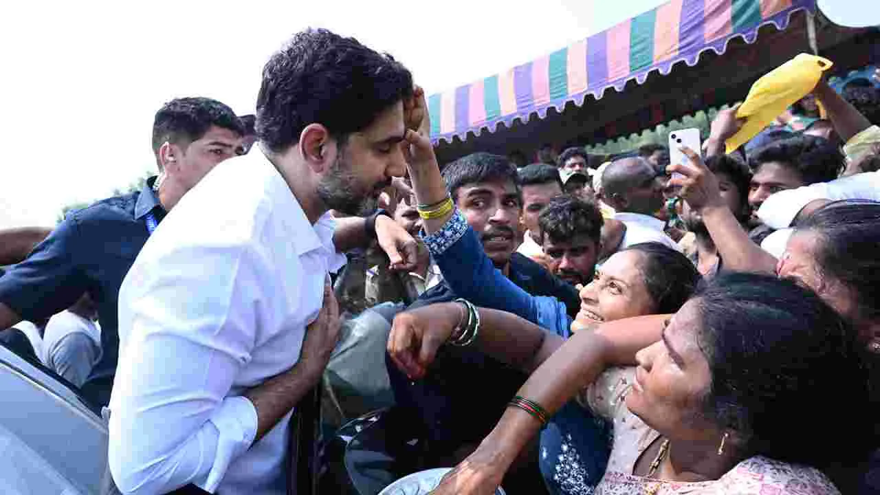 షైనింగ్ స్టార్స్ అవార్డ్స్-2025.. విద్యార్థులకు అవార్డులే అవార్డులు..