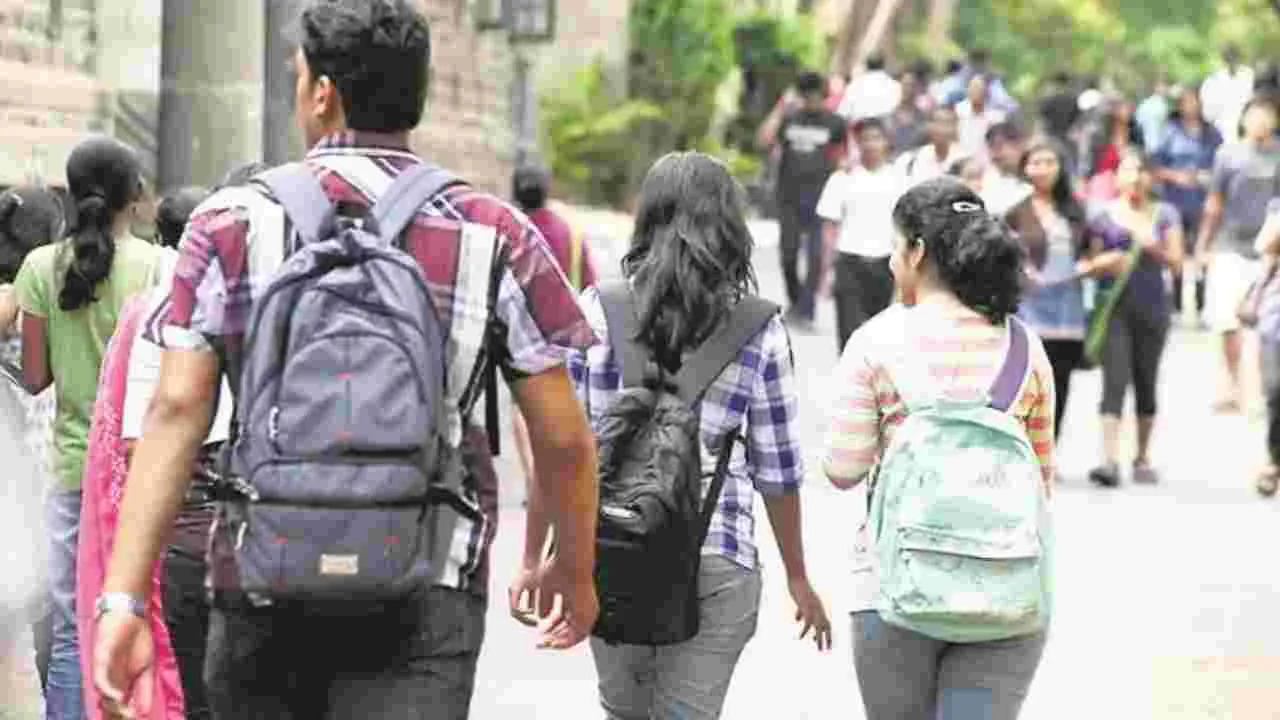 MH Wedding invite Incident: మరాఠీపై మరో వివాదం... మహారాష్ట్రలో స్టూడెంట్‌పై తోటి విద్యార్థుల దాడి