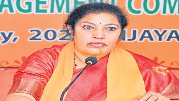 MP Purandeswari: అమరావతిపై కొందరు విషం కక్కుతున్నారు