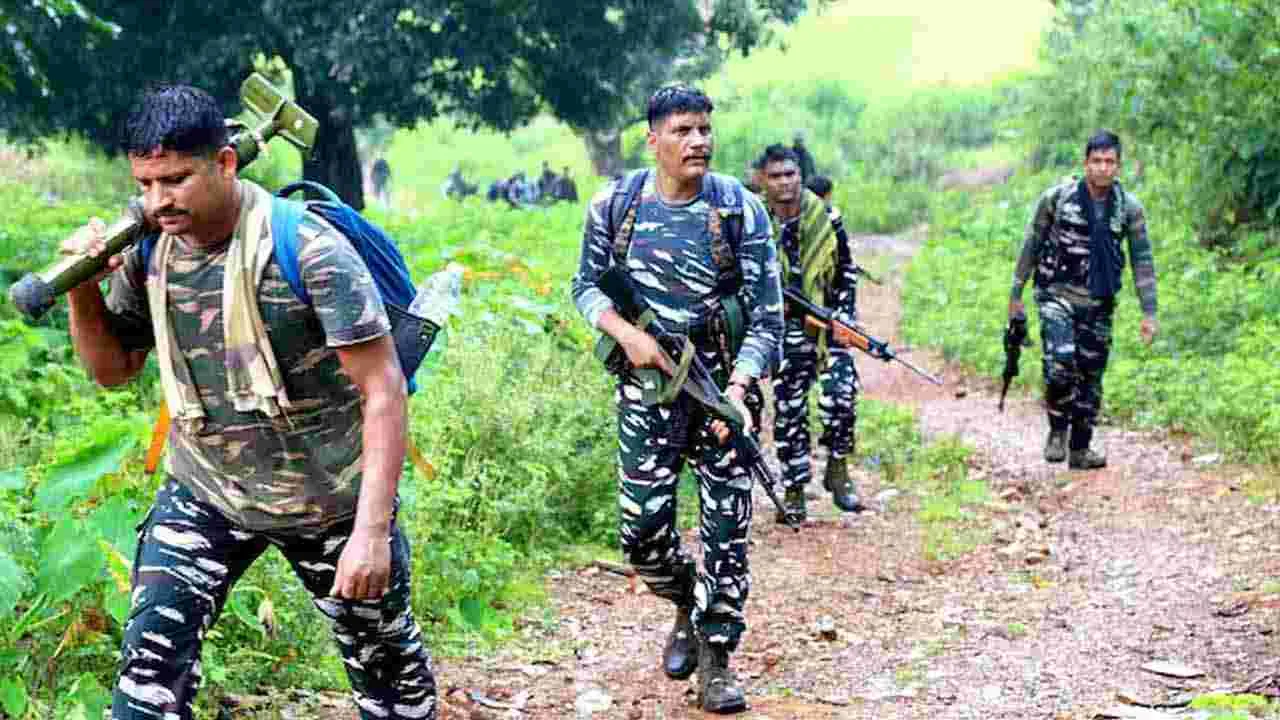 Madhya Pradesh: ఎన్‌కౌంటర్‌లో నలుగురు మావోయిస్టులు మృతి