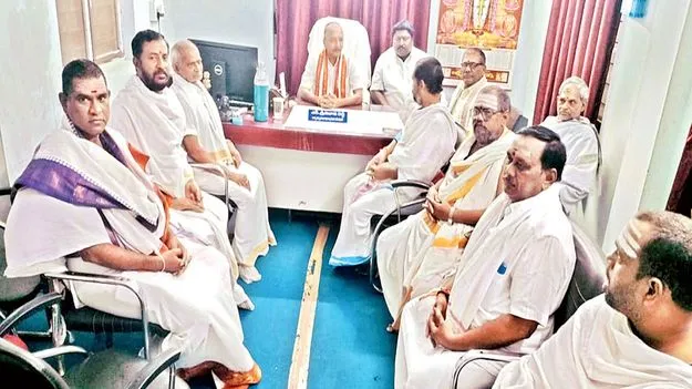  శ్రావణ శుక్రవారాల్లో అమ్మవారికి ప్రత్యేక పూజలు 