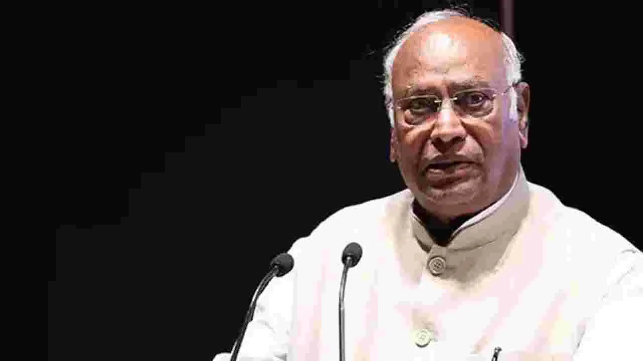 Mallikarjun Kharge Rajya Sabha: కాల్పులపై విచారణ ఏది, ట్రంప్ వ్యాఖ్యలు ఏంటి.. ప్రభుత్వాన్ని ప్రశ్నించిన ఖర్గే..