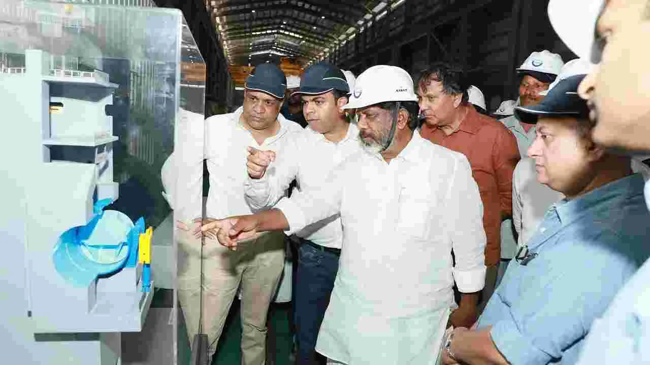 Mallu Bhatti Vikramarka: కర్నూలు జిల్లాలో గ్రీన్ కో ఇంటిగ్రేటెడ్ పవర్ ప్రాజెక్టును సందర్శించిన మల్లు భట్టి విక్రమార్క