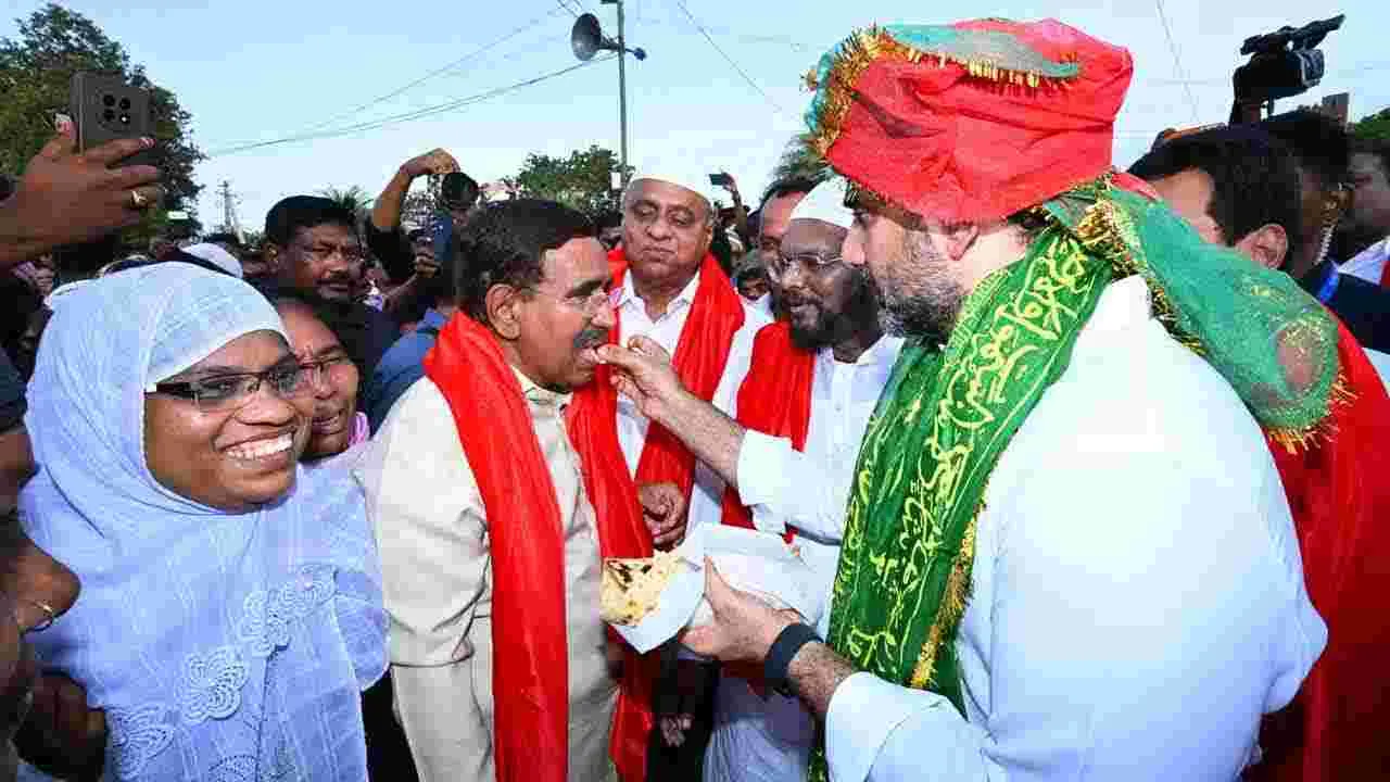 Minister Nara Lokesh: నెల్లూరు బారా షాహిద్ దర్గాలో మంత్రి నారా లోకేష్ ప్రార్థనలు