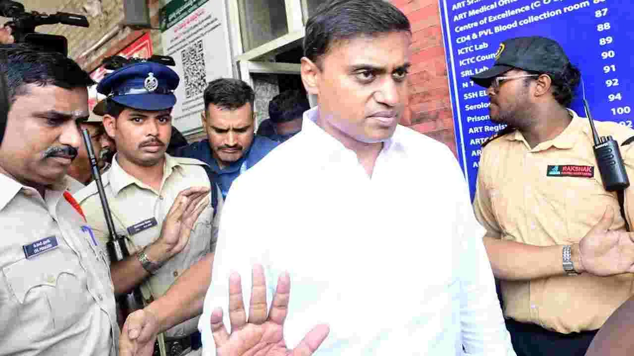 AP Liquor Scam: మిథున్ రెడ్డి పిటిషన్‌ విచారణ.. వాయిదా వేసిన కోర్టు