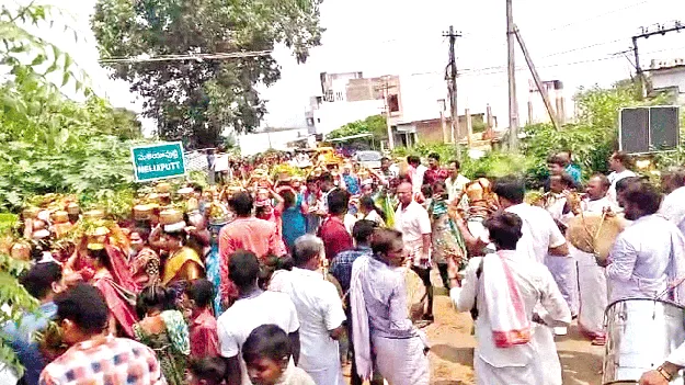 గ్రామాల్లో వెల్లివిరిసిన ఆధ్యాత్మికత