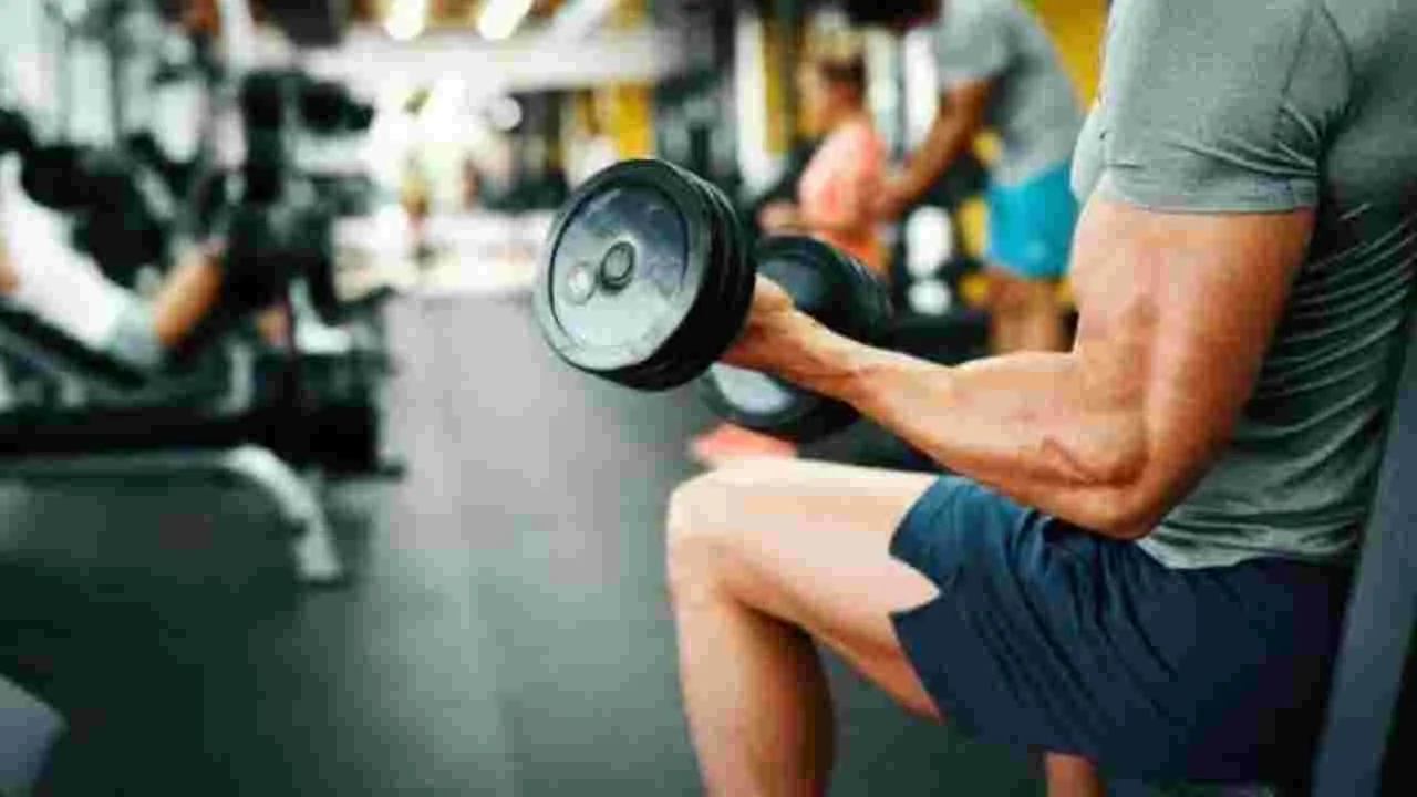 Muscle Building: 40 ఏళ్లు దాటిన పురుషులు జిమ్‌లో కసరత్తులతో కండలు పెంచగలరా  