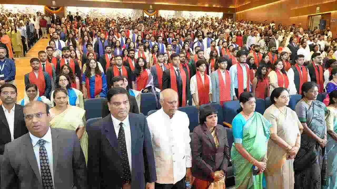 NALSAR University: ఘనంగా నల్సార్ విశ్వవిద్యాలయ స్నాతకోత్సవం