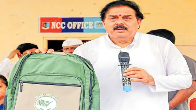 Nadendla Manohar: సరికొత్తగా... నాణ్యమైన యూనిఫాం