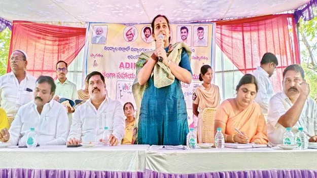 పక్కా గృహాల మంజూరుకు కృషి