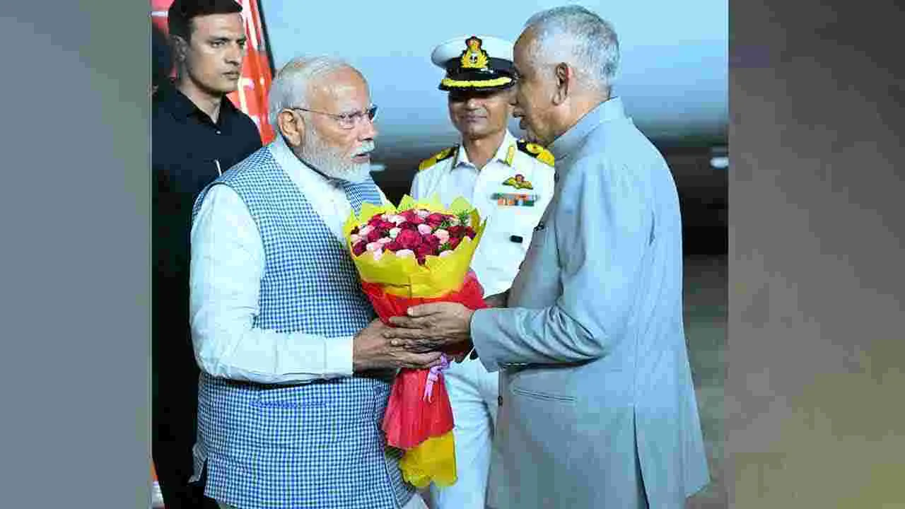PM Modi: యోగా డే వేడుకల కోసం విశాఖకు ప్రధాని నరేంద్ర మోదీ