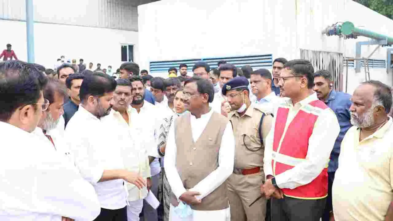 సిగాచి పరిశ్రమకు రేవంత్ రెడ్డి.. ప్రమాదం గురించి ఏం చెప్పారంటే..