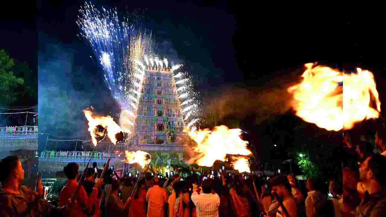 Peddamma Talli Pallaki Seva: జూబ్లీహిల్స్ పెద్దమ్మ తల్లికి పల్లకి సేవ