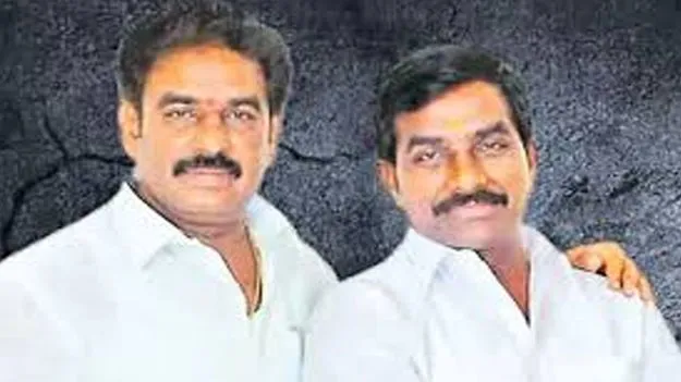 AP High Court: పిన్నెల్లి సోదరులపై తొందరపాటు చర్యలు వద్దు