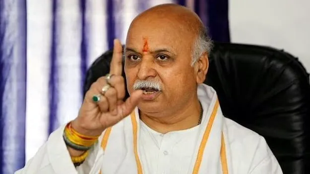 Pravin Togadia: ముగ్గురేసి పిల్లలను కనండి
