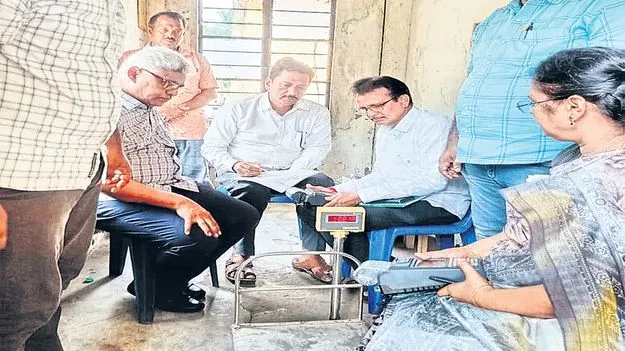 నేటి నుంచి డిపోల వద్ద సరకులు