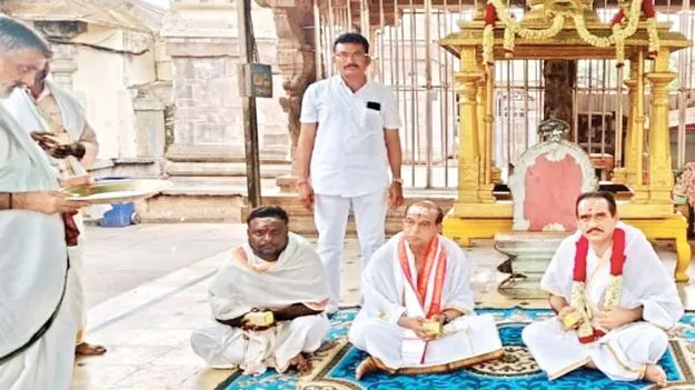 మహానందిలో ఆర్‌జేటీసీ పూజలు   