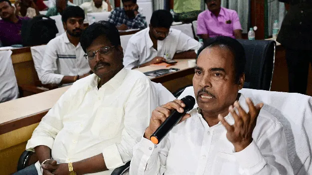 ‘చాళుక్య’ సేల్‌పై కమిటీ