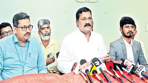 ప్రభుత్వ పాఠశాలల్లో ఏఐ, రోబోటిక్స్‌ ల్యాబ్‌లు