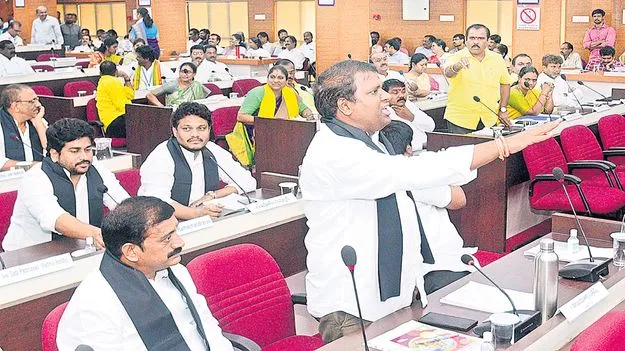 వాడీవేడిగా కౌన్సిల్‌