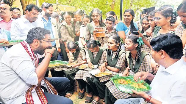 పండుగలా పీటీఎం