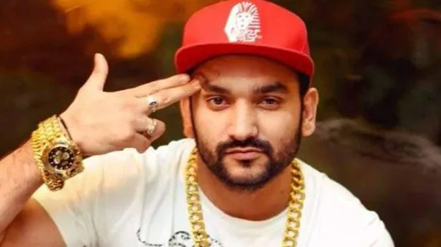 Rahul Fazilpuria: సింగర్పై అగంతకుల కాల్పులు.. తృటిలో తప్పిన ప్రమాదం