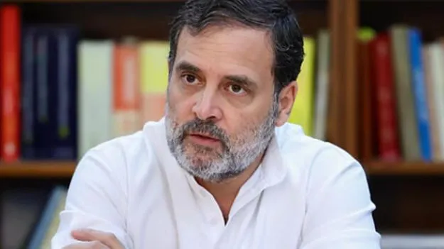 Rahul Gandhi: పాక్ దాడుల్లో తల్లిదండ్రులను కోల్పోయిన చిన్నారులకు రాహుల్ గాంధీ ఆర్థిక సాయం