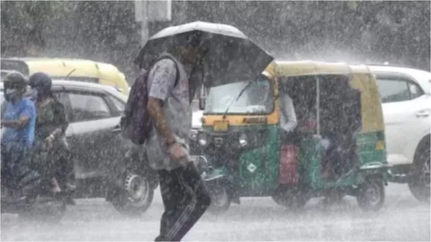 Monsoon Health Tips: వర్షంలో తడిస్తే ఈ నాలుగు జాగ్రత్తలు తప్పక తీసుకోండి.. లేదంటే.. 