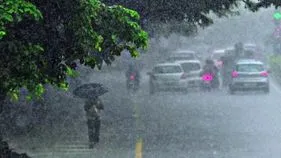 Weather Updates: మరో 3 గంటల్లో ఈ జిల్లాల్లో భారీ వర్షం..