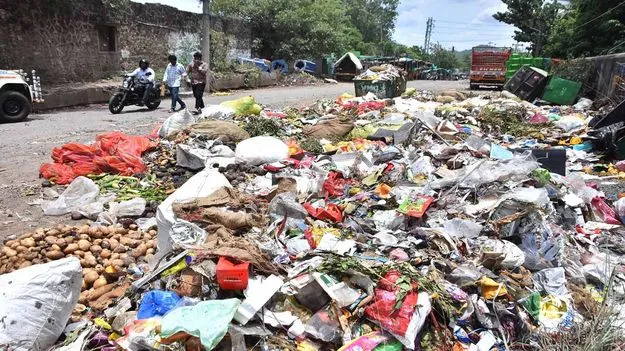 ముం‘చెత్త’గా..