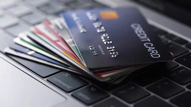 SBI Credit Card: ఎస్బీఐ క్రెడిట్ కార్డ్ వాడుతున్నారా.. జూలై 15 నుంచి అమల్లోకి కొత్త మార్పులు
