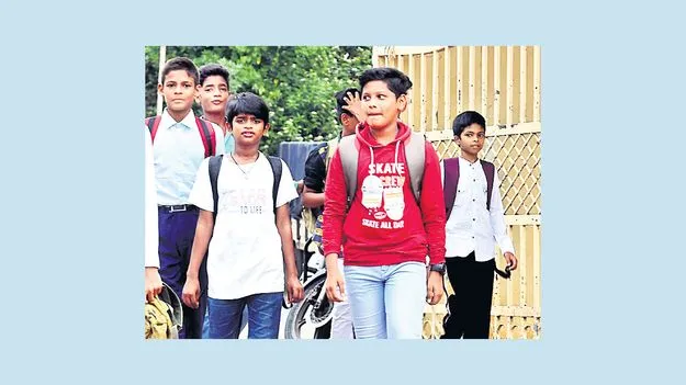 విద్యార్థుల జీవితాలతో ఆటలు