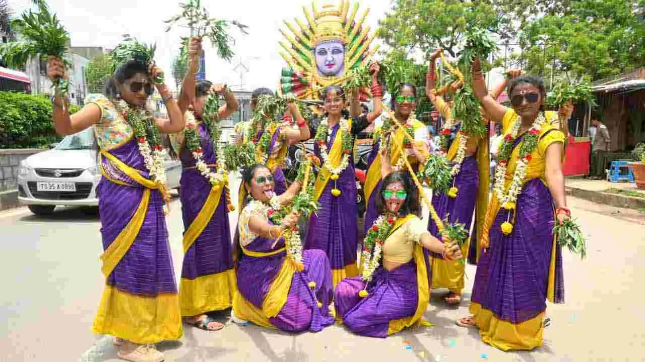 ఆషాఢ మాసం.. అందునా చివరి ఆదివారం..