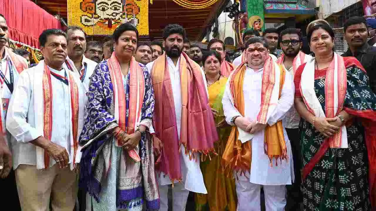 Bonalu Festival 2025: ఉజ్జయినీ మహాకాళి దేవాలయంలో రంగం వినిపించిన స్వర్ణలత