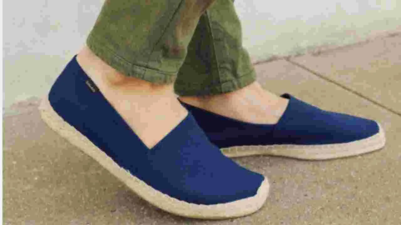 Shoes without Socks: సాక్స్ లేకుండా బూట్లు వేసుకుంటే ఏమవుతుందో తెలుసా..