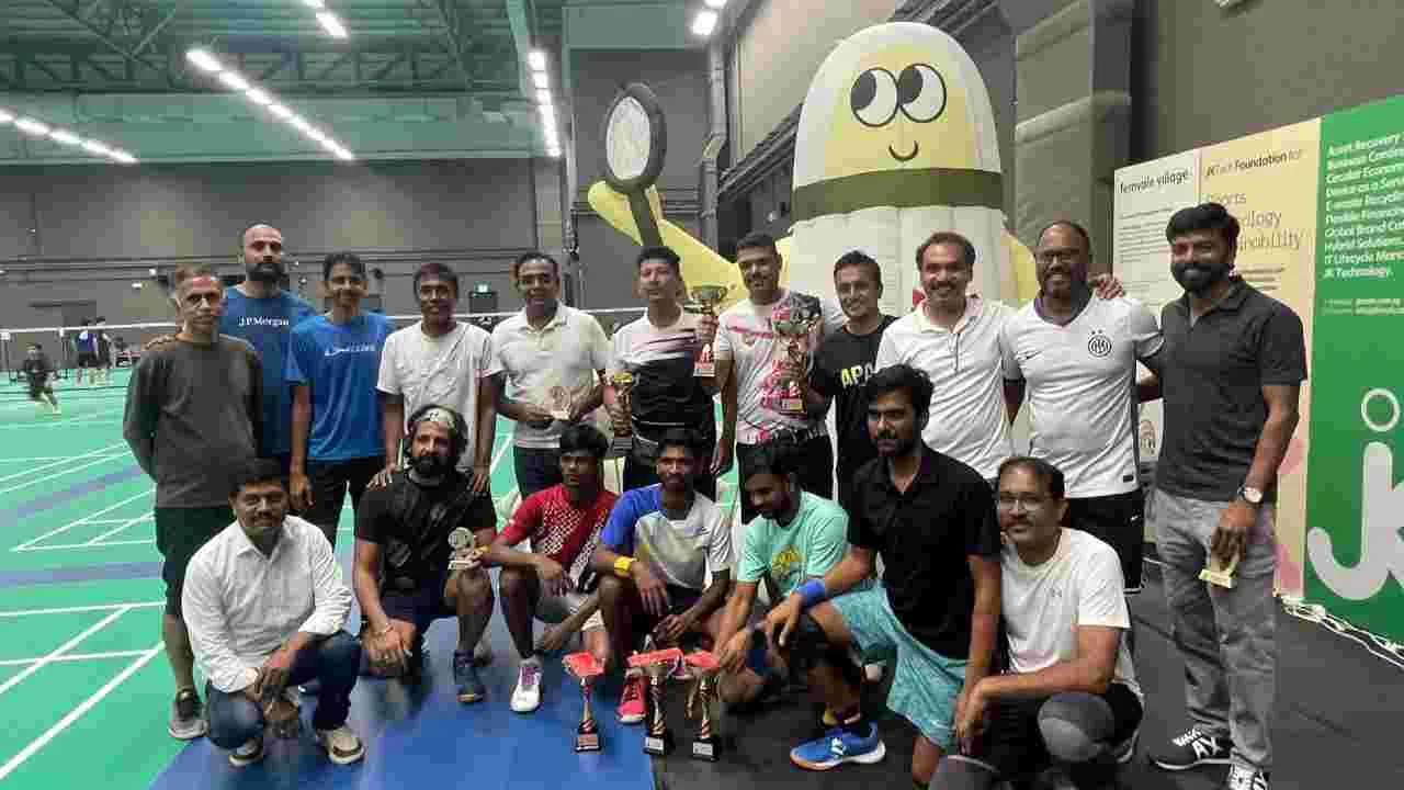 Smashers Badminton Tournament: సింగపూర్‌లో స్మాషర్స్ బ్యాడ్మింటన్ గ్రూప్ టోర్నమెంట్‌ విజయవంతం