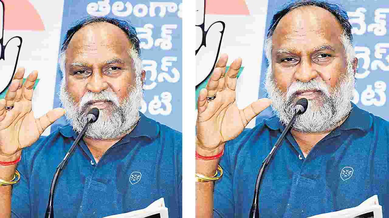 Telangana politics: రేవంత్‌ నాటుకోడి.. కేటీఆర్‌ బాయిలర్‌ కోడి