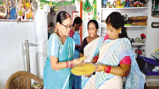 అంగన్‌వాడీ కేంద్రాల తనిఖీ