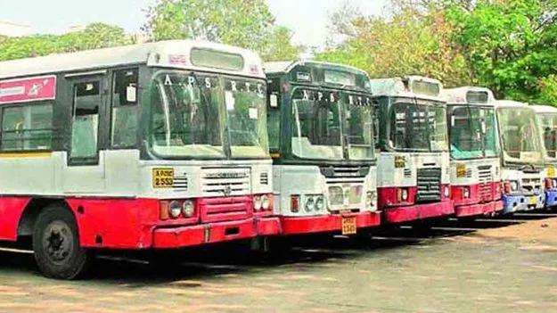 TGSRTC: ప్రయాణికులకు షాకిచ్చిన ఆర్టీసీ.. ఇకపై ఛార్జీలు ఎంతంటే..