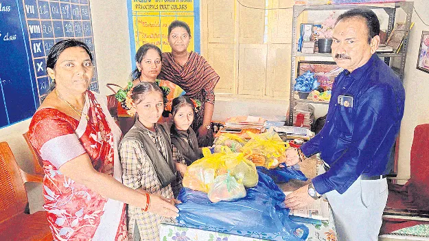 అనాథలకు ఆసరా