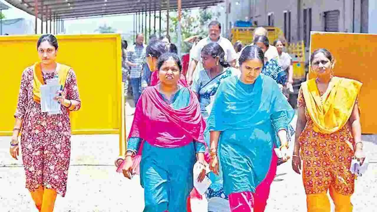 Mega DSC 2025: డీఎస్సీకి 90.14 శాతం హాజరు 