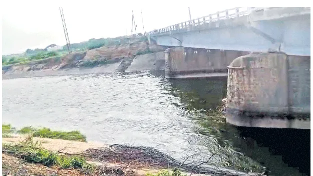 జిల్లాలోకి ప్రవేశించిన సాగర్జలాలు