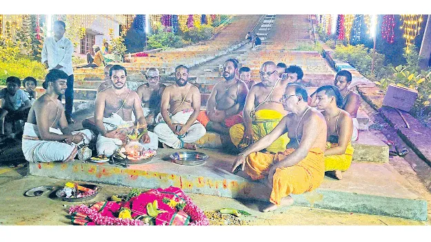 లక్ష్మీనరసింహస్వామి బ్రహ్మోత్సవాలకు అంకురార్పణ