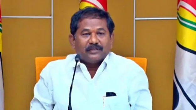ఉద్యమంలా మొక్కలు నాటుదాం: డోలా