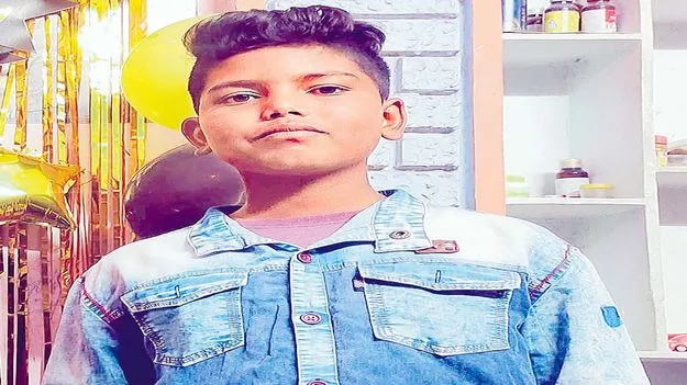 Bobbili: పిడిగుద్దులకు విద్యార్థి మృతి