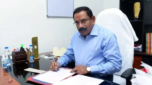 వసతి గృహాల్లో అడ్మిషన్లు పూర్తి చేయండి: సీఎస్‌ 