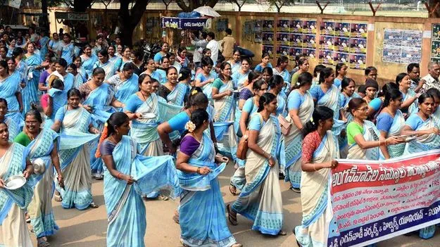 AP High Court: అంగన్‌వాడీ కార్యకర్త తొలగింపుపై హైకోర్టు ఆక్షేపణ