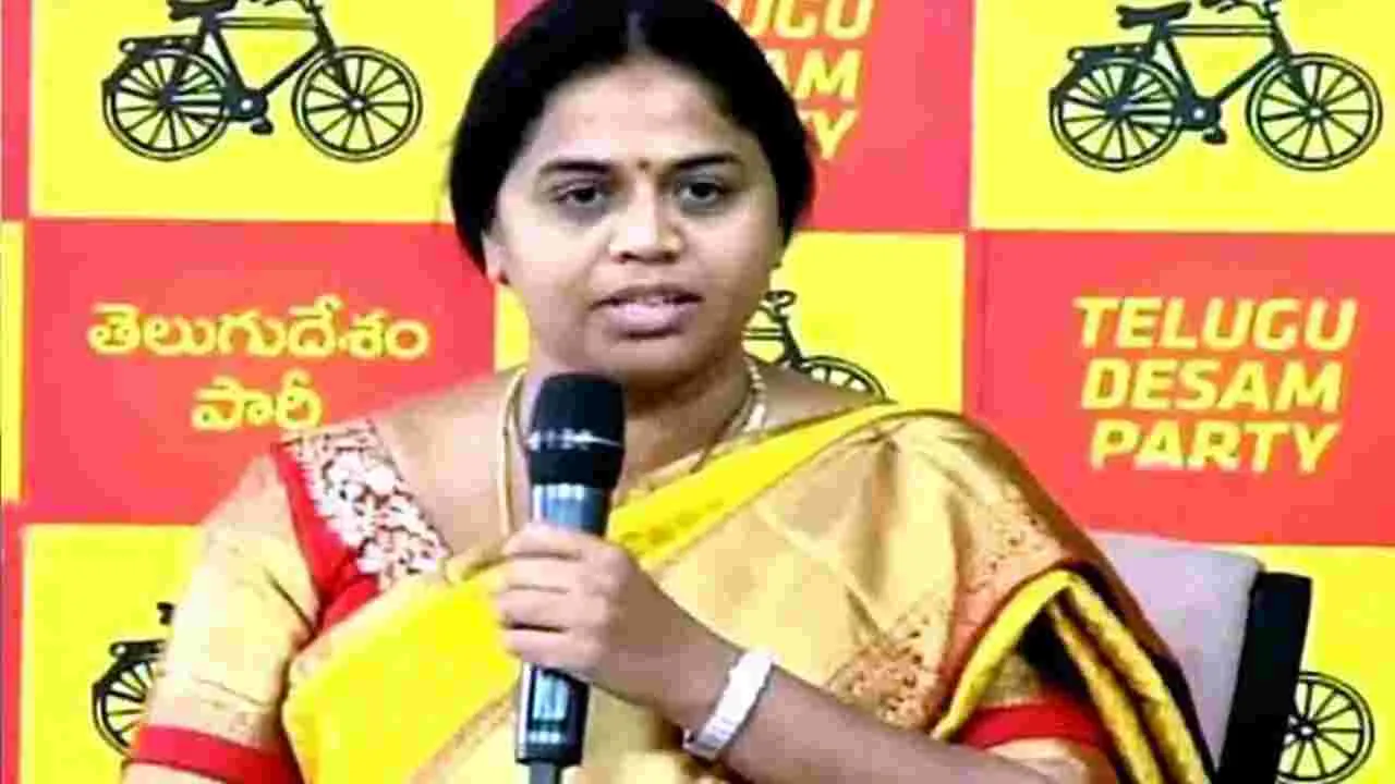  Panchumarthi Anuradha: జగన్‌ మద్దతుతోనే ఆ నేతలు పేట్రేగుతున్నారు