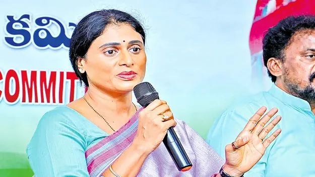 మోదీ ఓ కేడీ..: షర్మిల
